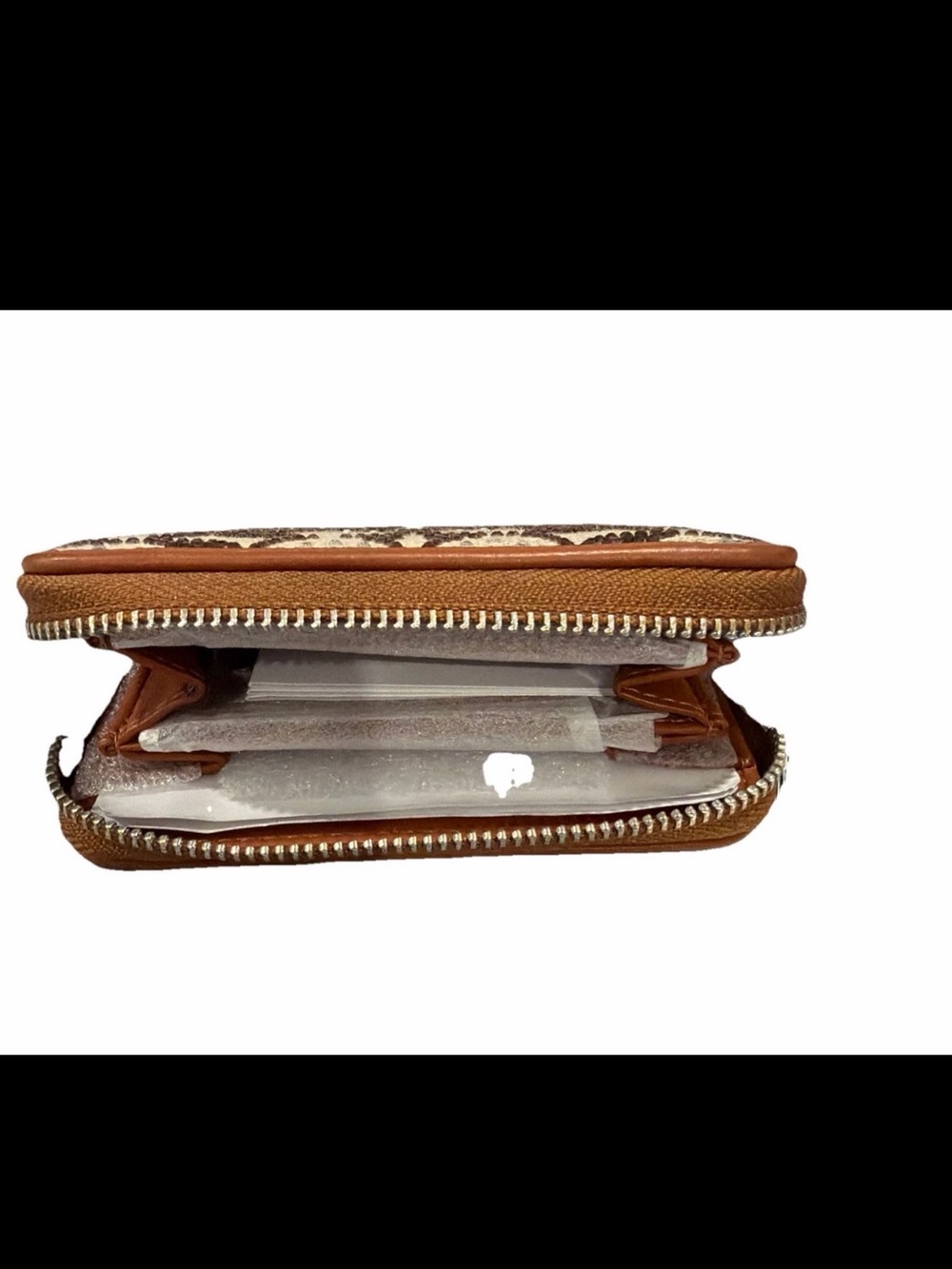 COACH Essential Amber small Zip around Card Case in Crystal Signature Jacquard - Picture 3 of 3